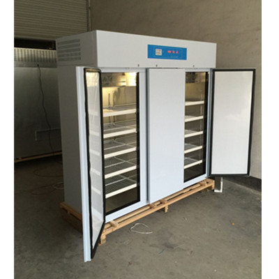 恒温恒湿箱三门1500L图片